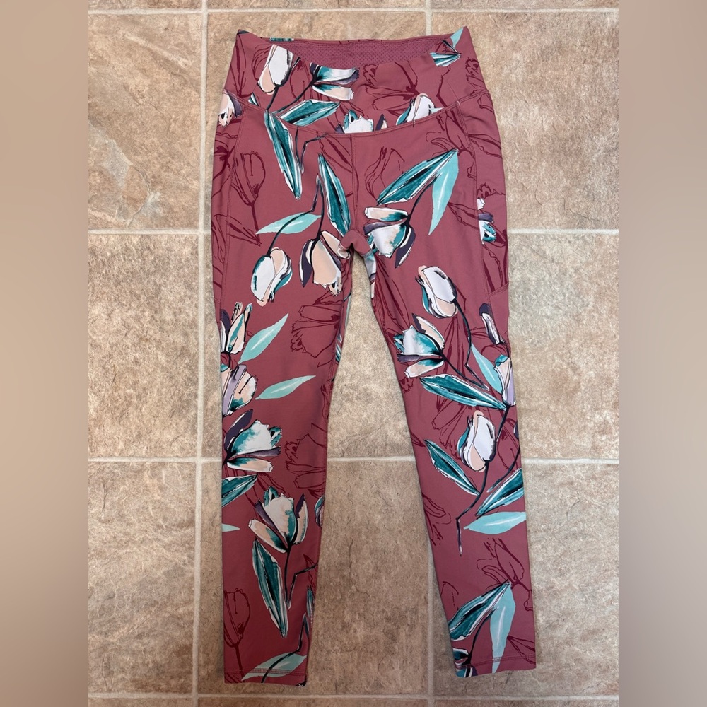 CALIA by Carrie Underwood Cropped Floral Leggings - Pink and Green - Picture 1 of 4